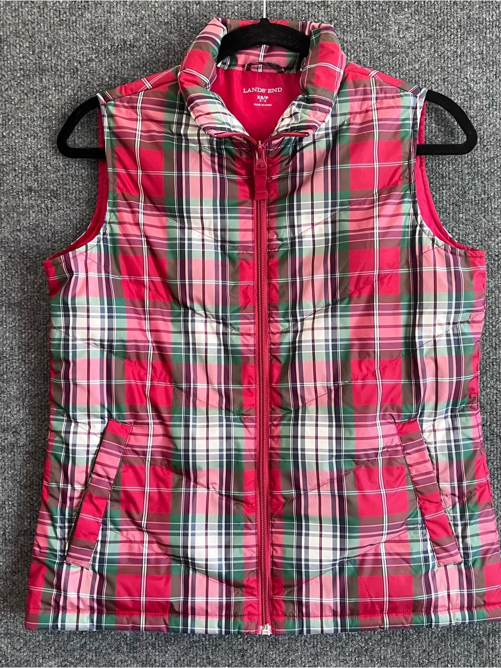 Lands’ End Women’s XS Red Plaid Down Puffer Vest Quilted Full Zip Holiday